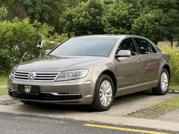 2014 Volkswagen Phaeton с пробегом 146 000 км