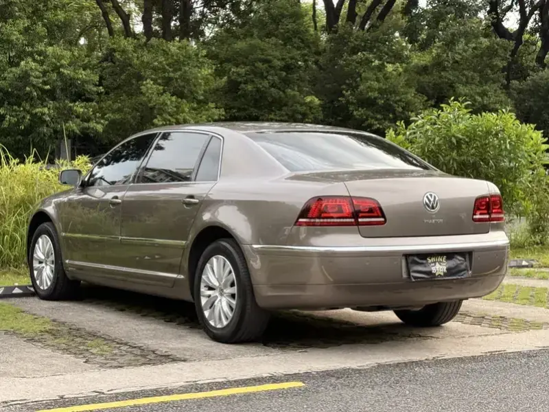 2014 Volkswagen Phaeton с пробегом 146 000 км