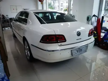 2012 Volkswagen Phaeton с пробегом 130 000 км