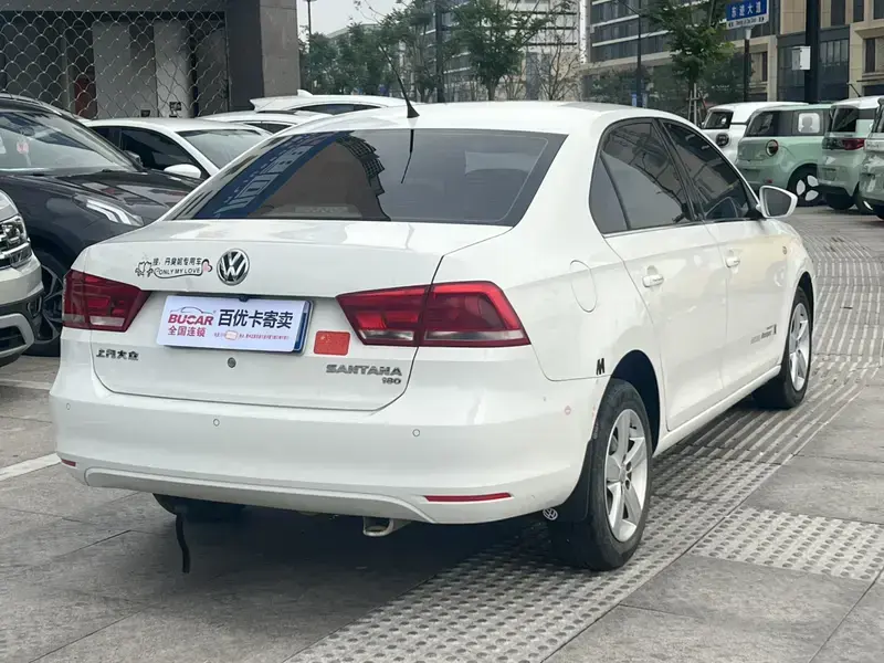 2015 Volkswagen Santana с пробегом 90 000 км
