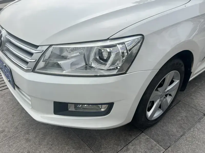 2015 Volkswagen Santana с пробегом 90 000 км