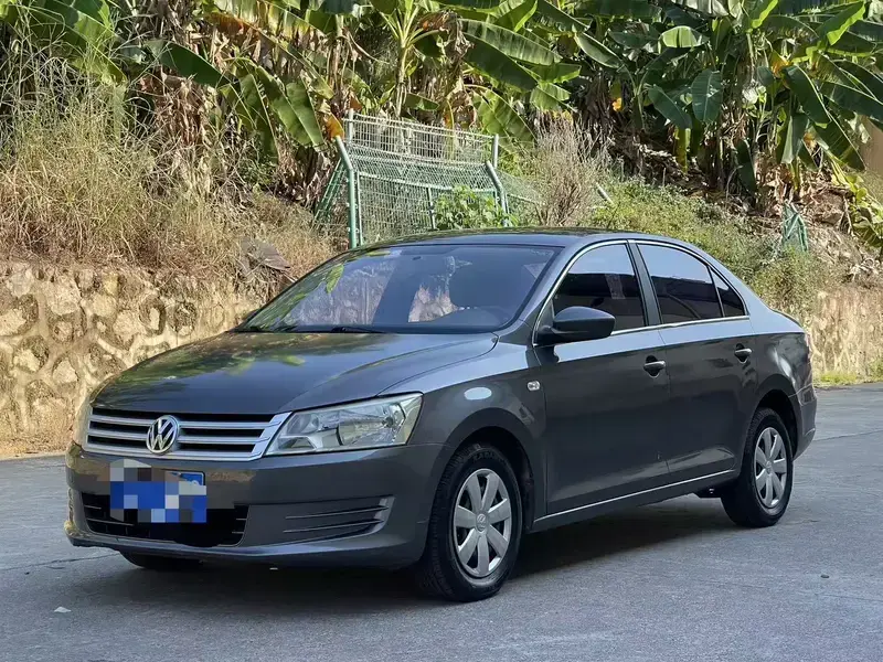 2013 Volkswagen Santana с пробегом 140 000 км