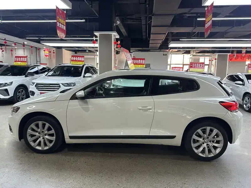 2014 Volkswagen Scirocco с пробегом 129 000 км