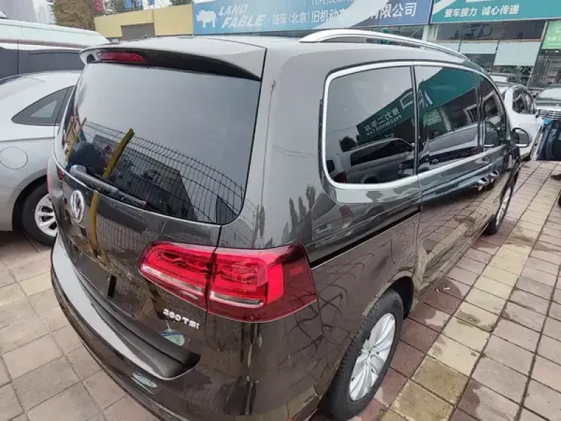 2016 Volkswagen Sharan с пробегом 77 000 км