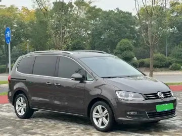 2016 Volkswagen Sharan с пробегом 118 000 км