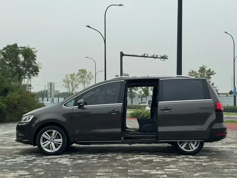 2016 Volkswagen Sharan с пробегом 118 000 км