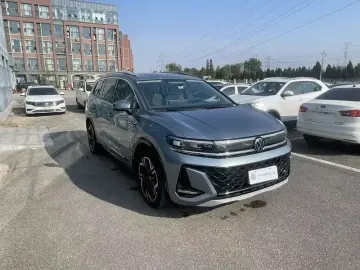 2026 Volkswagen Talagon с пробегом 9 200 км