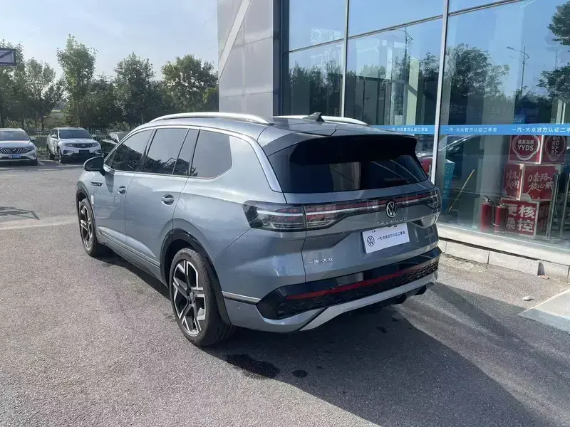 2026 Volkswagen Talagon с пробегом 9 200 км