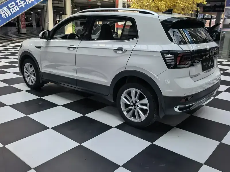 2021 Volkswagen T-Cross с пробегом 43 000 км