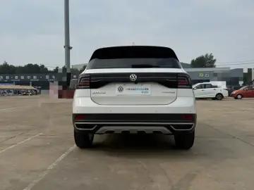 2020 Volkswagen T-Cross с пробегом 32 000 км