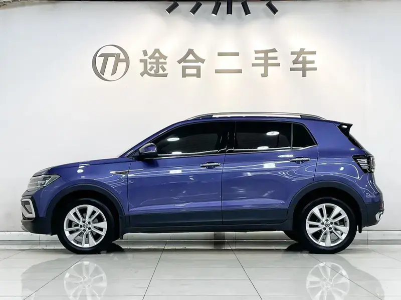 2021 Volkswagen T-Cross с пробегом 25 000 км