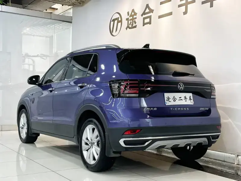 2021 Volkswagen T-Cross с пробегом 25 000 км
