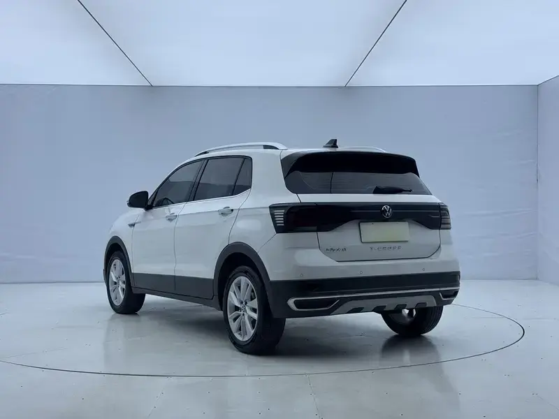 2022 Volkswagen T-Cross с пробегом 40 000 км