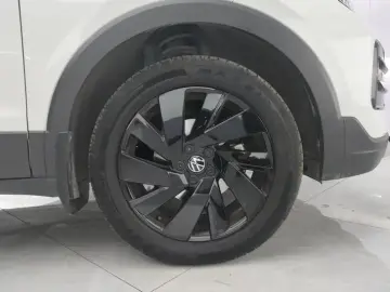 2025 Volkswagen Tharu с пробегом 20 000 км