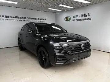 2023 Volkswagen Touareg с пробегом 14 000 км