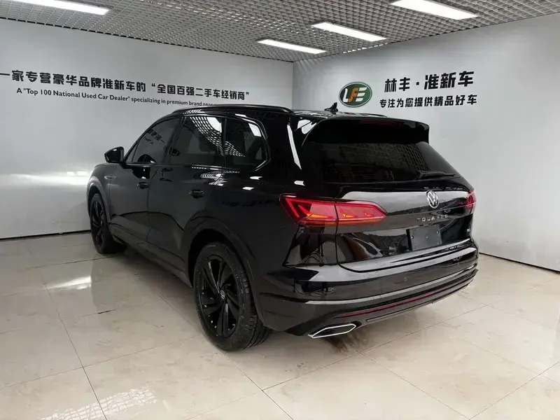 2023 Volkswagen Touareg с пробегом 14 000 км