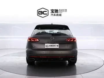 2023 Volkswagen Touareg с пробегом 24 000 км