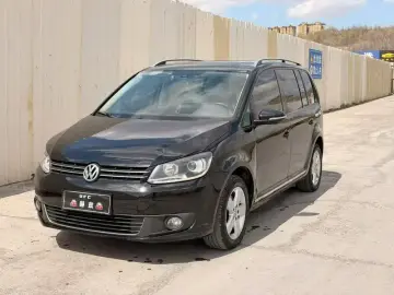 2015 Volkswagen Touran с пробегом 120 000 км
