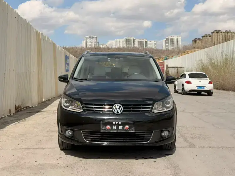 2015 Volkswagen Touran с пробегом 120 000 км