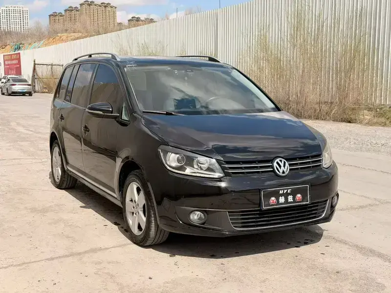 2015 Volkswagen Touran с пробегом 120 000 км