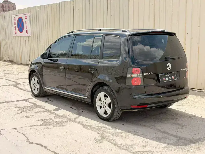 2015 Volkswagen Touran с пробегом 120 000 км