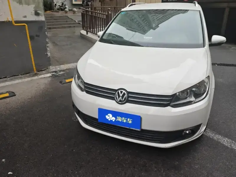 2015 Volkswagen Touran с пробегом 98 000 км