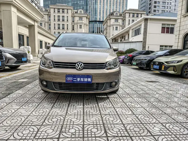 2015 Volkswagen Touran с пробегом 66 000 км