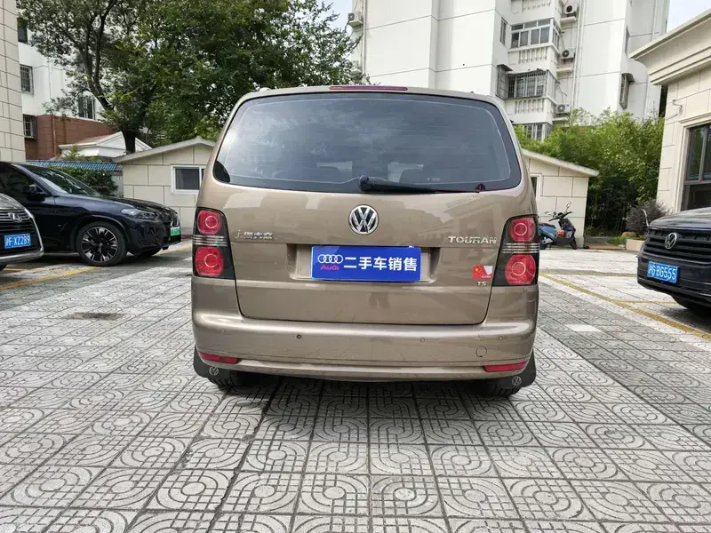 2015 Volkswagen Touran с пробегом 66 000 км