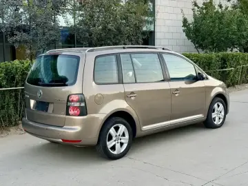 2015 Volkswagen Touran с пробегом 103 000 км
