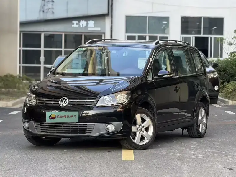 2015 Volkswagen Touran с пробегом 88 000 км