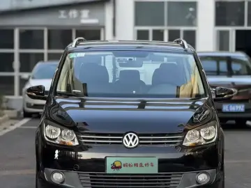 2015 Volkswagen Touran с пробегом 88 000 км