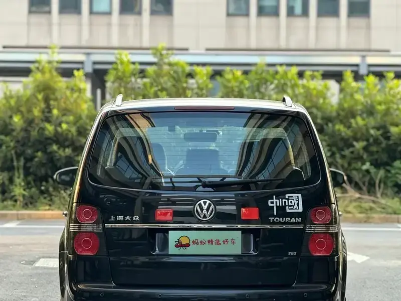 2015 Volkswagen Touran с пробегом 88 000 км