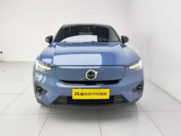 2022 Volvo C40 с пробегом 68 400 км