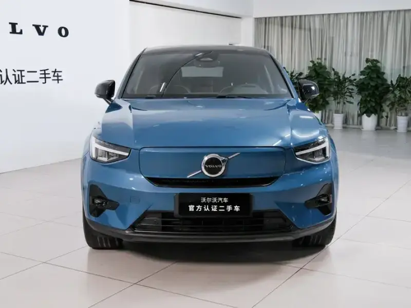 2023 Volvo C40 с пробегом 51 000 км