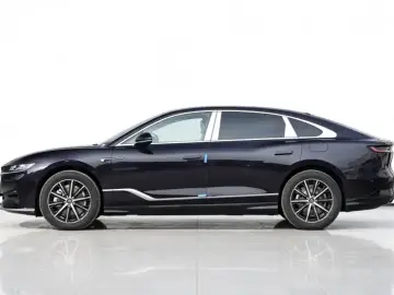 2024 Voyah Passion с пробегом 15 000 км