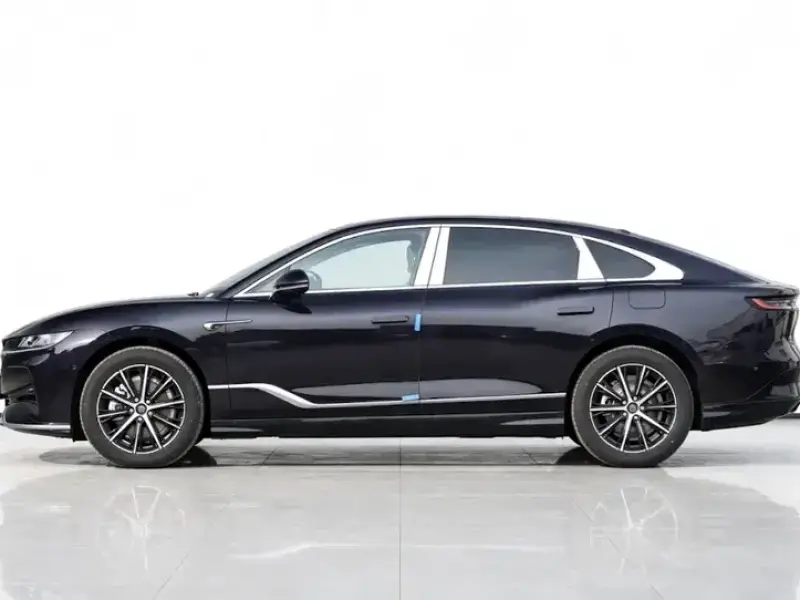 2024 Voyah Passion с пробегом 15 000 км