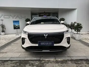2025 Voyah Courage с пробегом 7 000 км