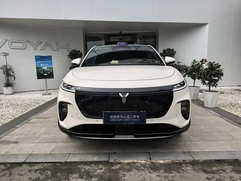 2025 Voyah Courage с пробегом 7 000 км
