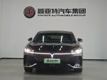 2024 Voyah Passion с пробегом 12 000 км