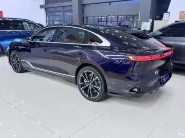 2024 Voyah Passion с пробегом 15 000 км