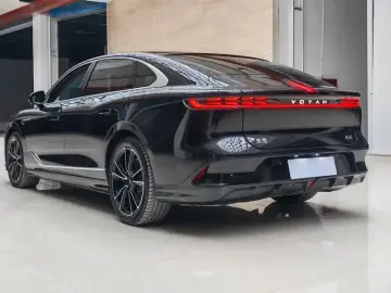 2024 Voyah Passion с пробегом 21 000 км