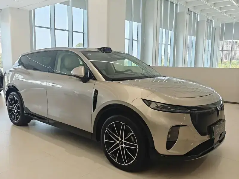 2025 Voyah Courage с пробегом 11 000 км