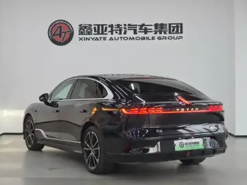 2024 Voyah Passion с пробегом 22 000 км