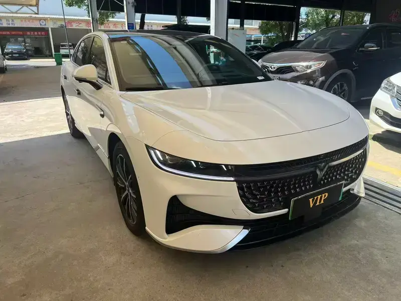 2024 Voyah Passion с пробегом 35 000 км