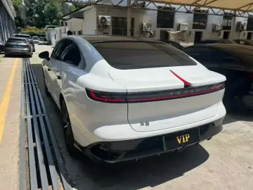 2024 Voyah Passion с пробегом 35 000 км