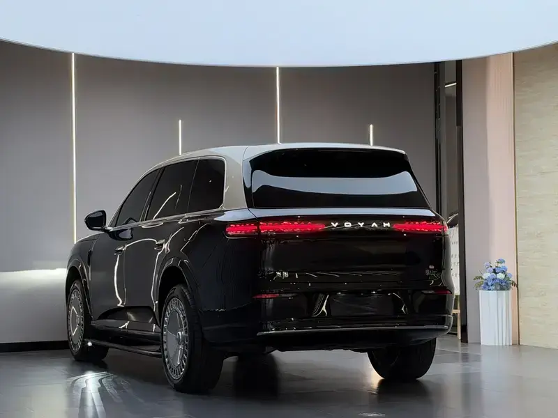 2026 Voyah Taishan с пробегом 17 000 км