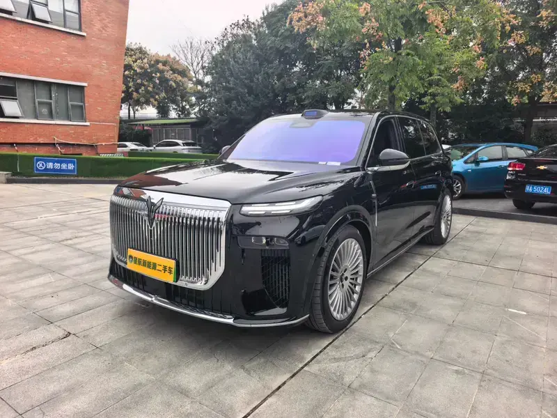 2026 Voyah Taishan с пробегом 12 000 км