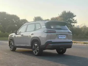 2026 Wuling Starlight 560 с пробегом 1 600 км