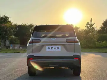 2026 Wuling Starlight 560 с пробегом 1 600 км
