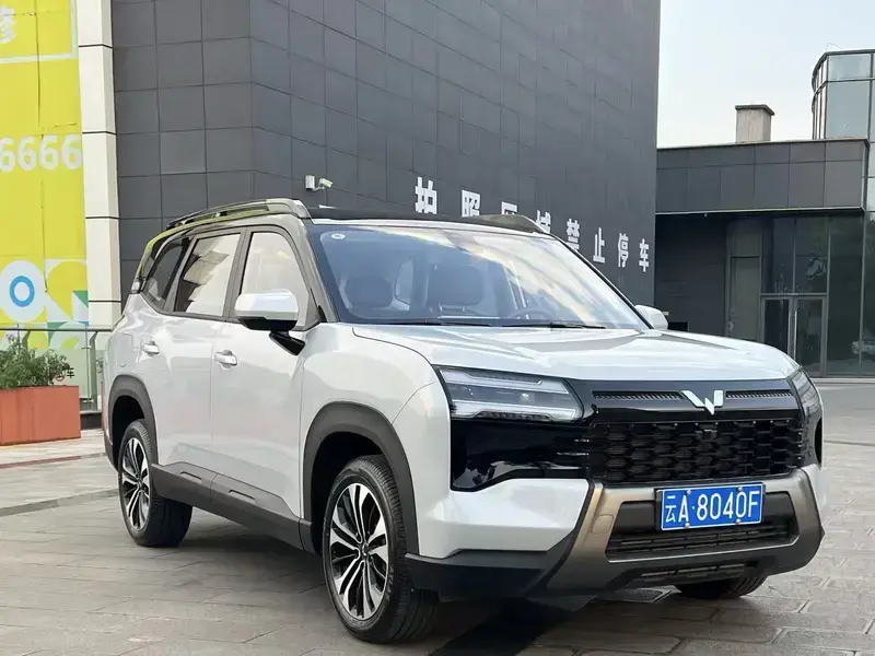 2026 Wuling Starlight 560 с пробегом 600 км